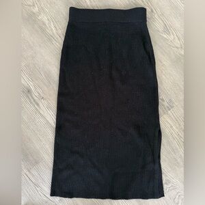 Cyrus Classic Black Pencil Skirt